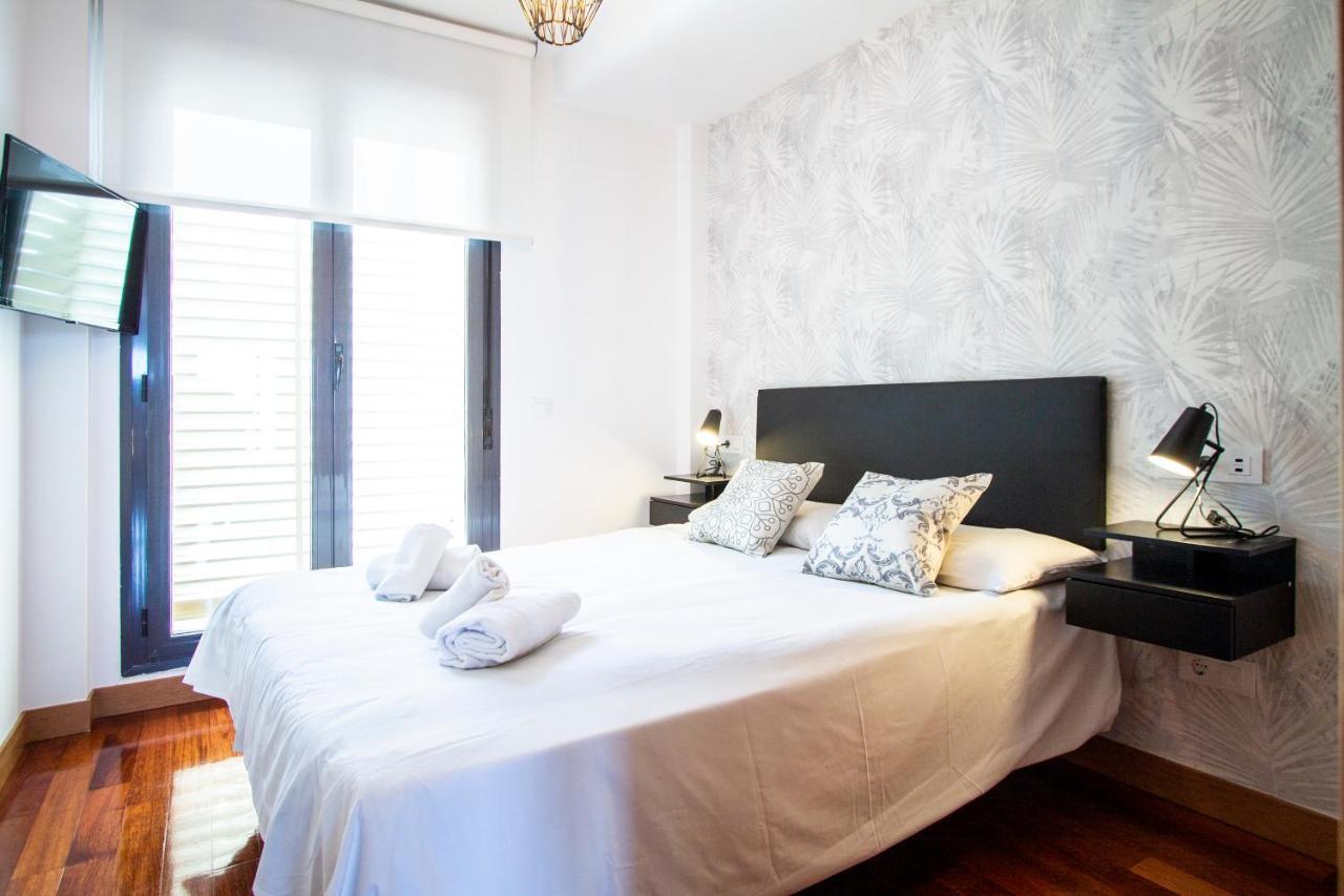 Apartamentos Castilla Luz Business Мадрид Экстерьер фото