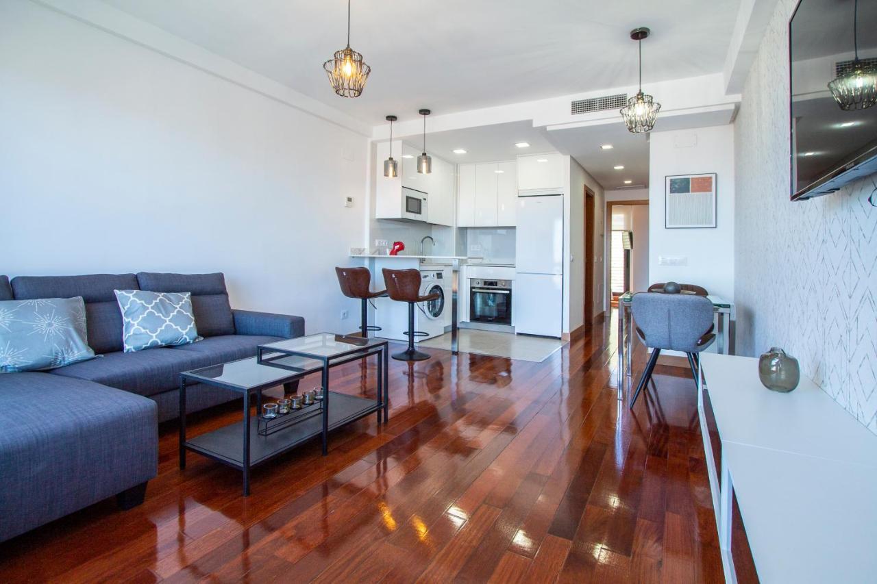 Apartamentos Castilla Luz Business Мадрид Экстерьер фото