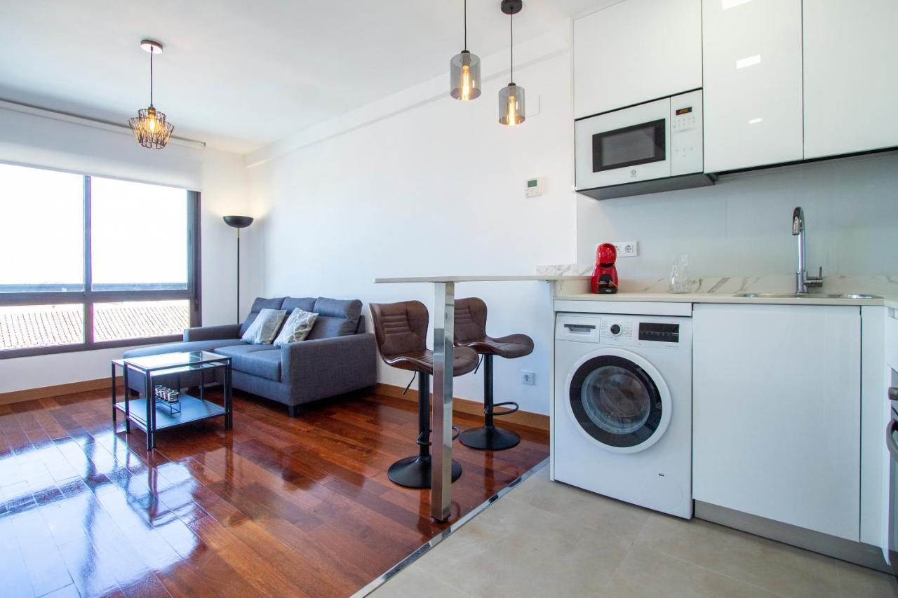 Apartamentos Castilla Luz Business Мадрид Экстерьер фото