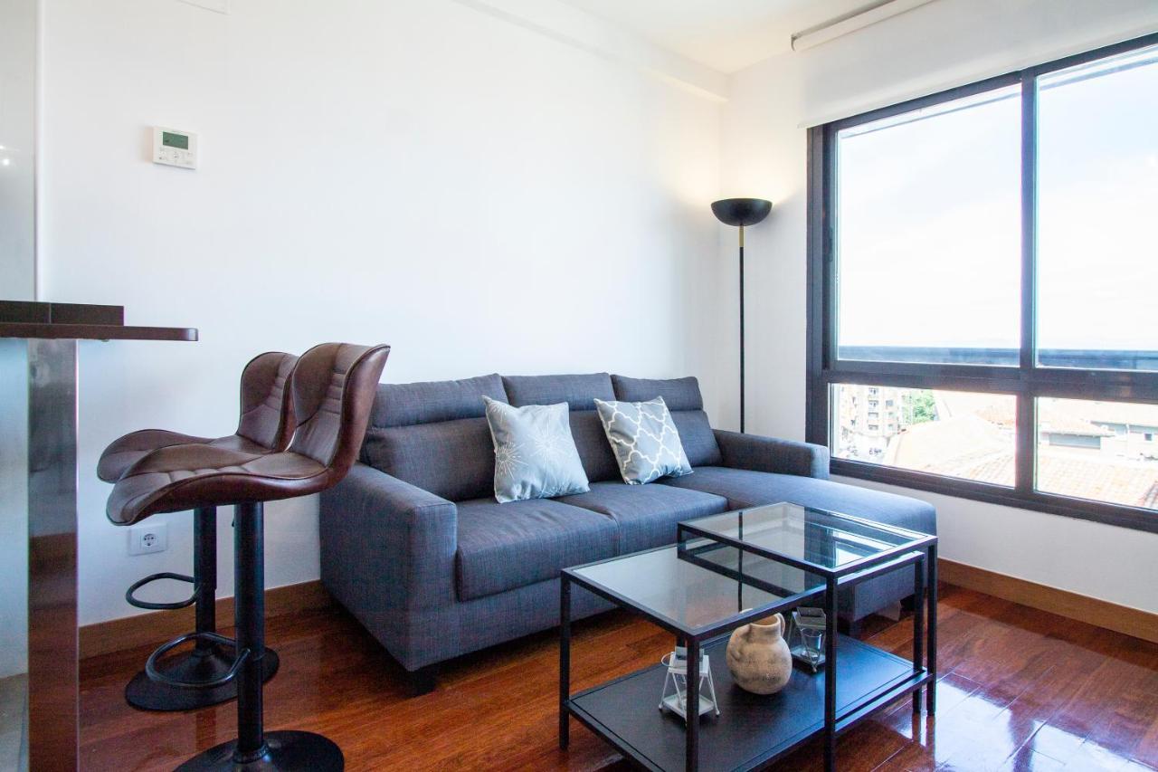 Apartamentos Castilla Luz Business Мадрид Экстерьер фото